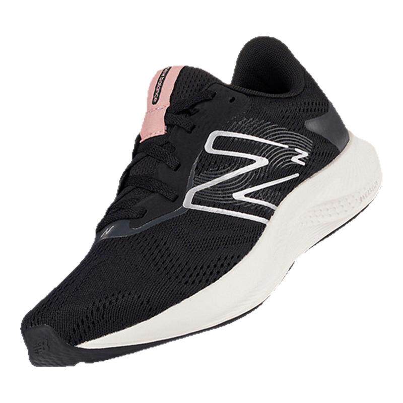 NewBalance轻量回弹透气跑步鞋