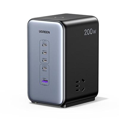 绿联200W多功能插座快充接线板