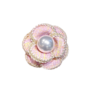 LYNNROMAN珍珠花朵胸针女高级感轻奢精致小众设计感别针配饰胸花