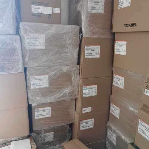 议价全新安川变频器CIMR-F7B40P4 40P7 41P5维修