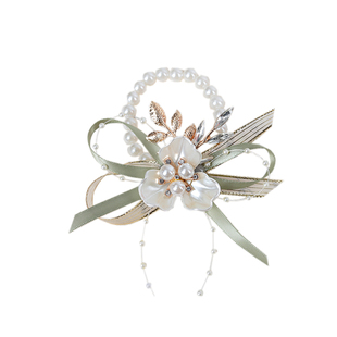 西式草坪婚礼新娘手腕花伴娘姐妹手花伴郎新郎胸花父母襟花定制