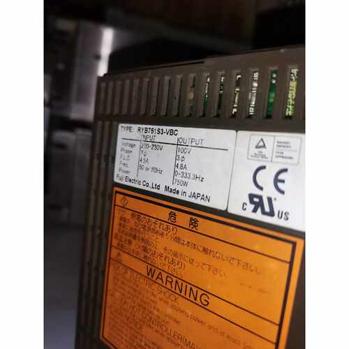 议价富士RYB751S3-VBC伺服驱动器 日本原装拆机件 通电