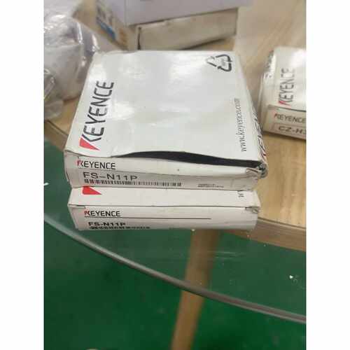 溢价-KEYENCE/基恩士FS-N11P光纤传感器2个,CR