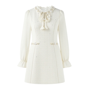 秋水伊人休闲小香风裙子2026年春季新款木耳边领立体花绑带连衣裙