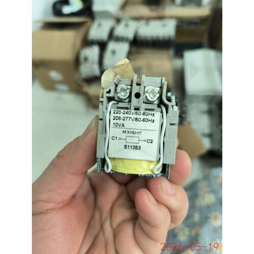 在线议价全新 施耐德 塑壳断路器附件 MX  NSX100-630分励脱扣器