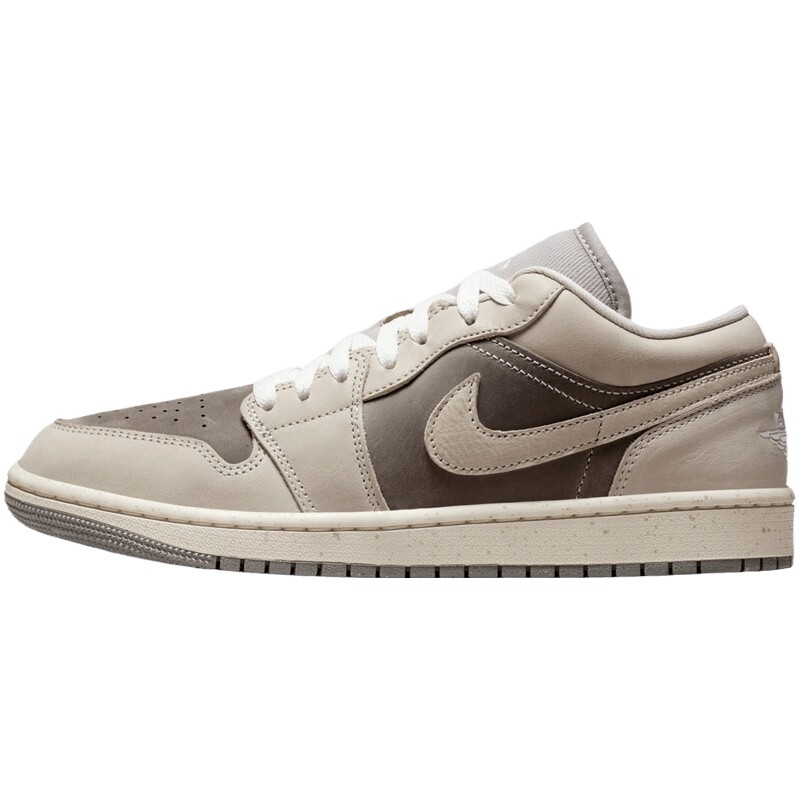 NIKE耐克女子AIR JORDAN 1低帮板鞋复古篮球鞋IB7011-001