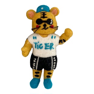 多尼古乐尼泊尔手工羊毛毡挂件社会你虎哥老虎玩偶包挂钥匙扣车挂