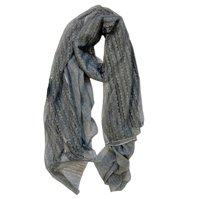 卖围巾的小女孩秋季韩版女士围脖