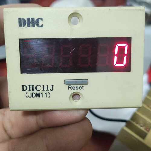 DHC DHC11J-2DL累计计数器，带NPN传感器输入，