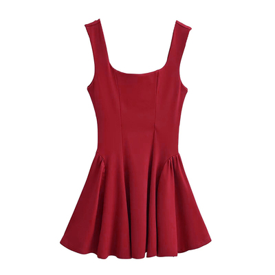 少女感芭蕾风皱裙摆吊带连衣裙