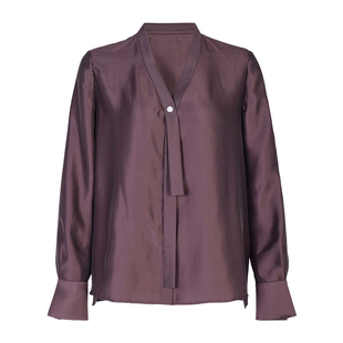 婉甸2026春季新品米白色/橡木棕V领珍珠扣衬衫贵气典雅1251S06ZY1