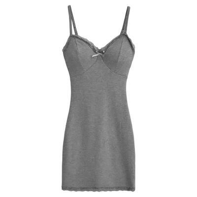 吊带V领蕾丝内搭打底包臀裙子