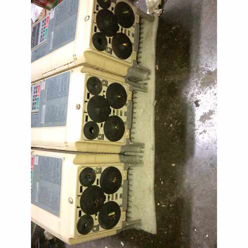 议价安川A1000变频器400V075KW和15KW刚刚从设维修