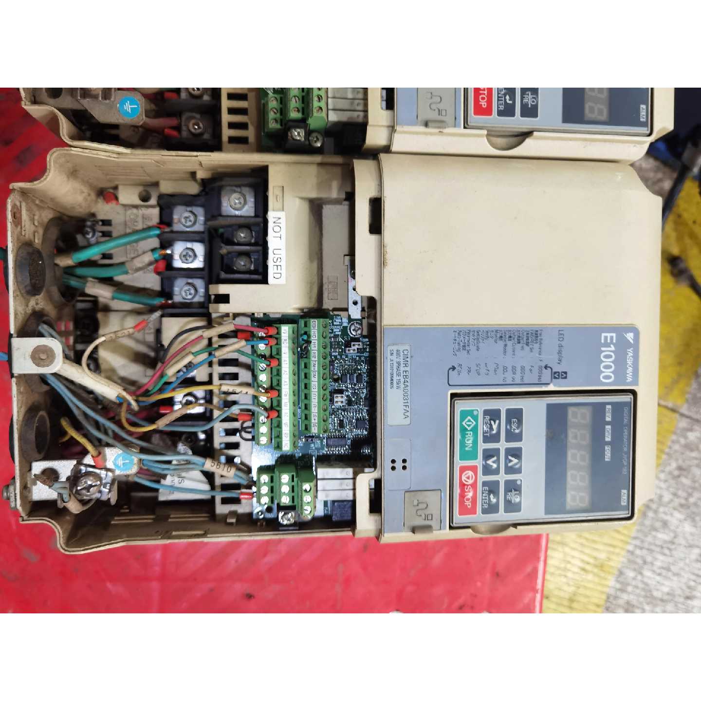 议价安川E1000变频器15KW