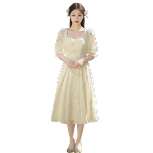 香槟色小个子伴娘服2025新款夏平时可穿姐妹团学生毕业小礼服裙女