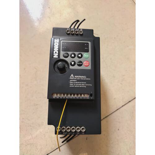 询价众辰变频器NZ2003R7G5R5P4一台成色如