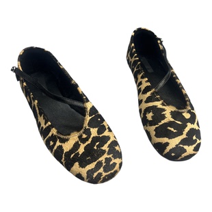 欧洲站2026春新款欧货真皮平底一字扣马毛豹纹浅口单鞋玛丽珍鞋女