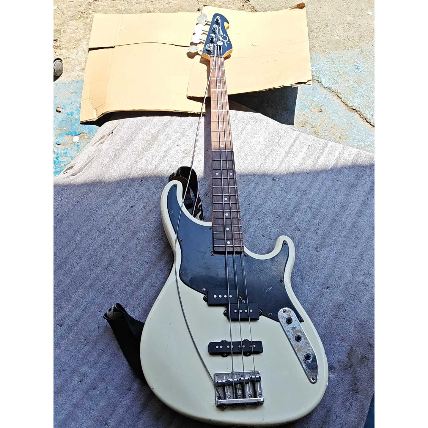 议价-peavey 百威电贝斯,实物如图议价