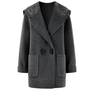 秋水伊人时尚毛感拼接海军领毛呢外套2025年冬季新款经典宽松大衣