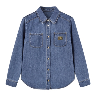 秋水伊人休闲基础翻领上衣2026年春季新款女撞色字母刺绣牛仔衬衫