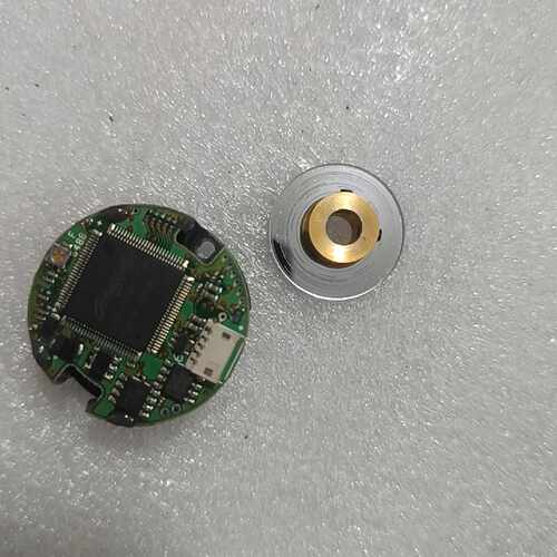 议价多摩川编码器TS5668N026实物拍两个功能正常使用标维修