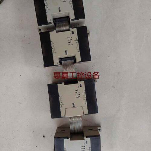 欧姆龙输模块型号CPM1A8ER共四块如图功请询价