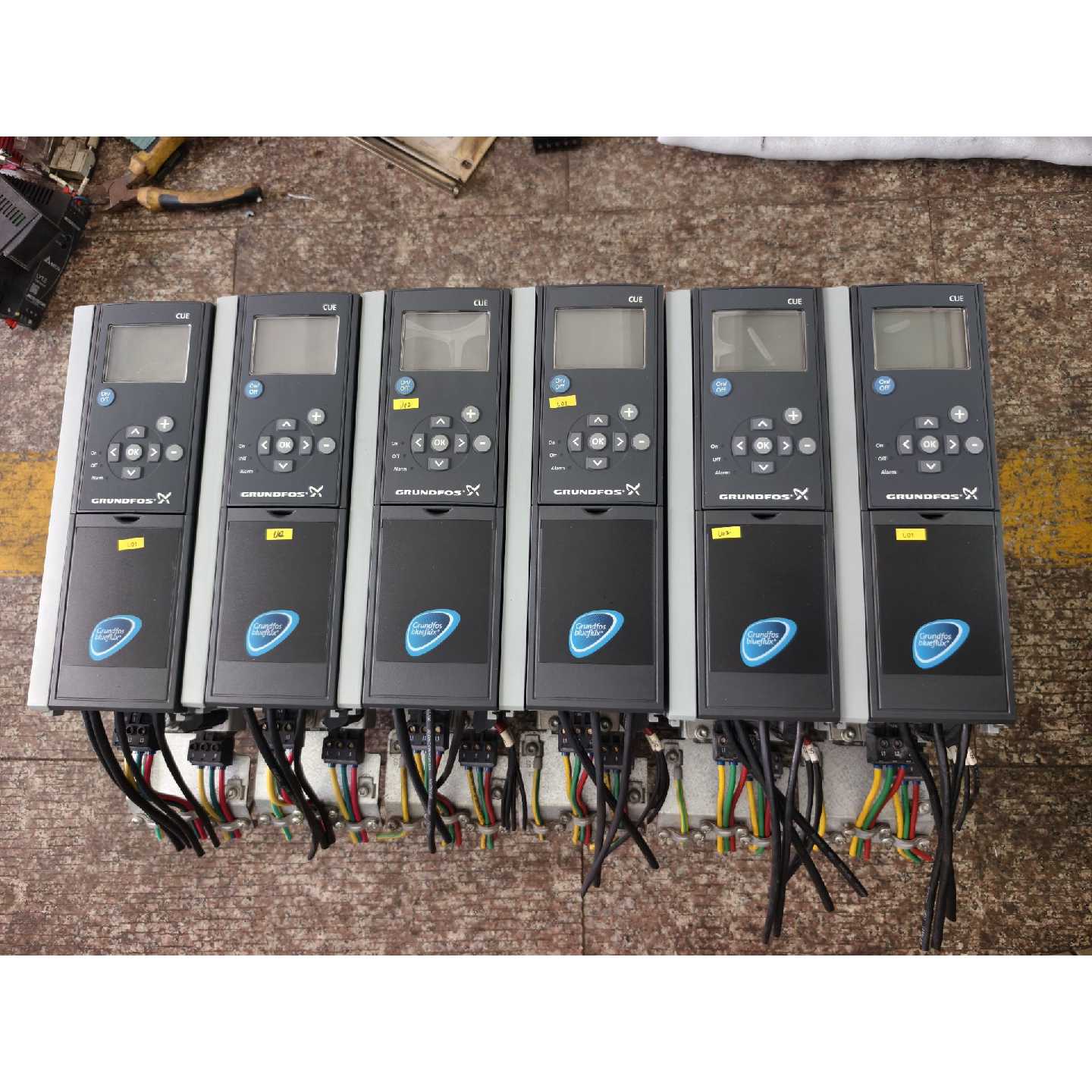 议价格兰富CUE202变频器3KW、4KW