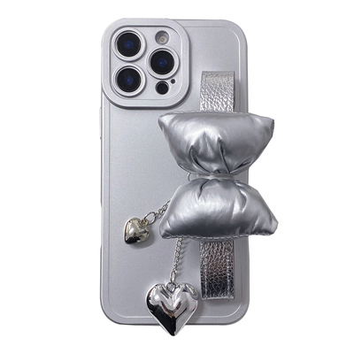 银色爱心蝴蝶结手腕带斜跨手机壳