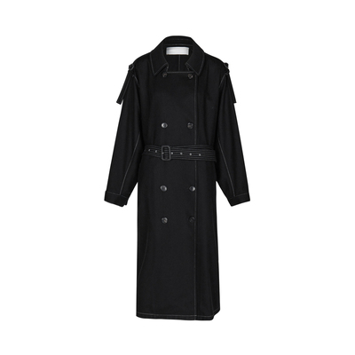 商场长款呢大衣LESS时尚