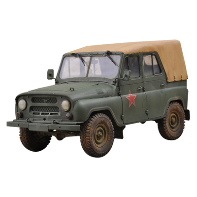 小号手UAZ-469吉普车拼装模型