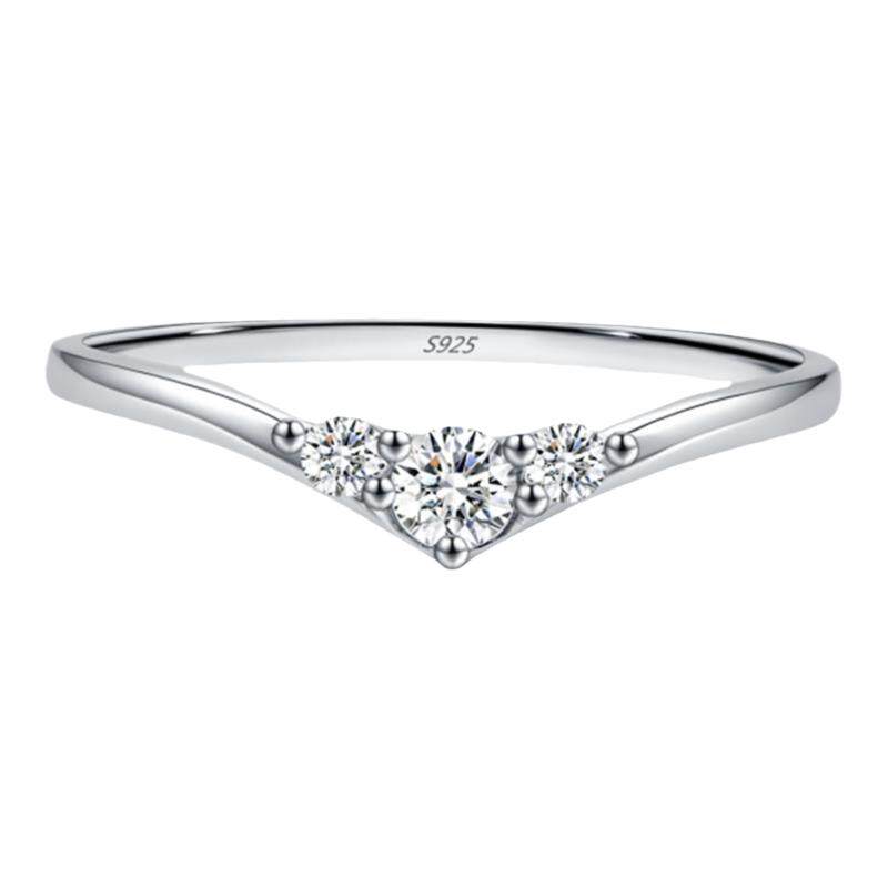 摩典莫桑钻S925纯银精致闪钻戒指