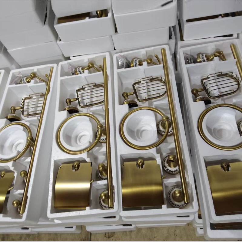 厂家不锈钢浴巾架卫生间锌合金毛巾架件套杆6浴室置物架毛巾