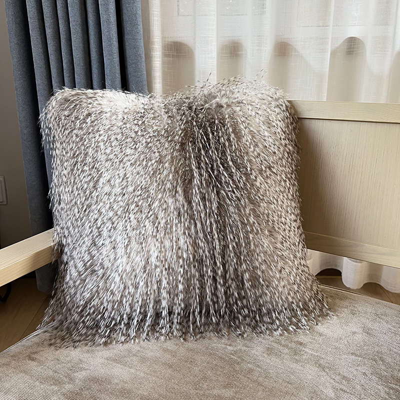 长毛绒抱枕简约轻奢靠垫样板房客厅沙发方枕正方形双面毛绒腰枕