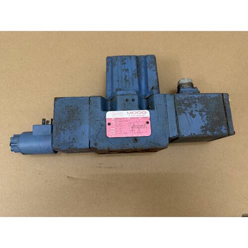 议价可维修MOOG穆格伺服阀D661Z2756型号P80HXAP6NEA2K参数见铭牌