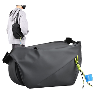 斜挎包男款邮差包大容量挎包男单肩包男包潮牌胸包骑行运动机能包