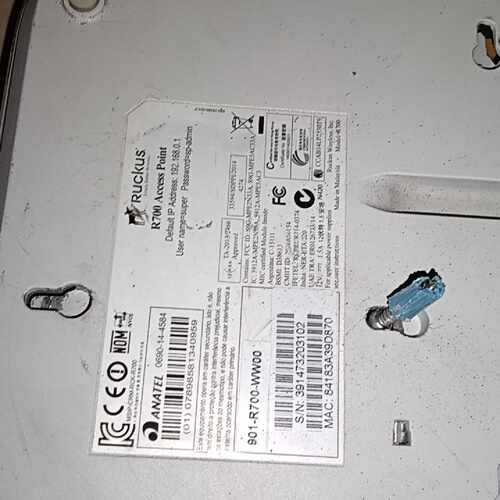【询价】Ruckus(电子)优科R700无线ap，如图，单机适用