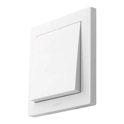 罗格朗10A白色5孔开关插座