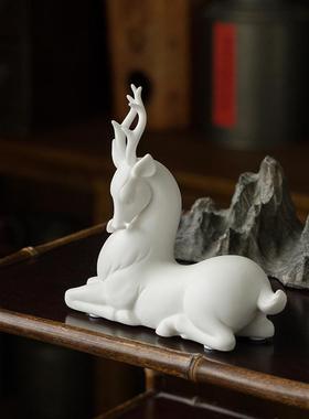东方泥土 陶瓷鹿摆件 家居客厅茶几桌面装饰工艺品办公室小鹿摆设