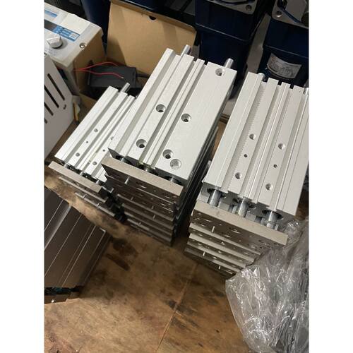 议价AirTac亚德客三轴气缸TCL20X100S13D可维修