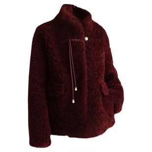 颗粒绒羊羔毛冬季拉贡皮毛一体外套女羊剪绒大衣及野皮草的冒险家