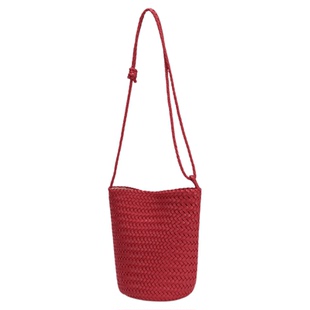 编织包女包小众设计不撞款斜挎包通勤包单肩包高级感红色包包女款