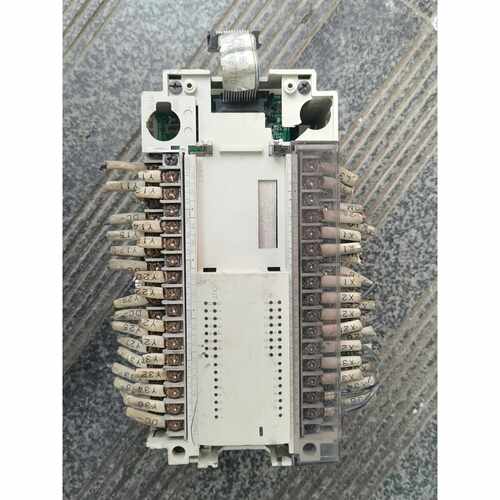 议价FX2N48ER机破损当配件处理需要的老板维修