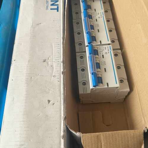 DZ158-125 100A 工业断路器 低压断路器