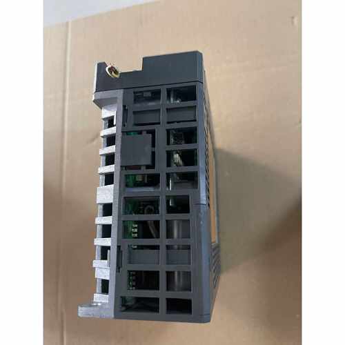 议价富士驱动器RYS202S3LPS2000W成色好维修