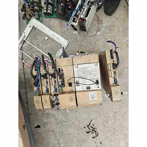 询价安川驱动器 VS-656 MR5 VS-626M5 SGDC
