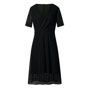 BCBG春夏万千裙装法式通勤悠远鼓点波点蕾丝连衣裙小黑裙女