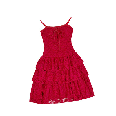 设计感甜美蕾丝吊带连衣裙女