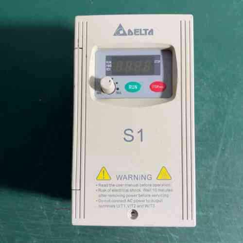 议价台达变频器VFD002S21A.实物拍摄.包邮