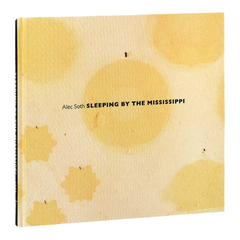 预售【赠摄影作品一份】Alec Soth作品集 阿勒克索思 眠于密西西比Alec Soth Sleeping by the Mississippi值得收藏华源时空