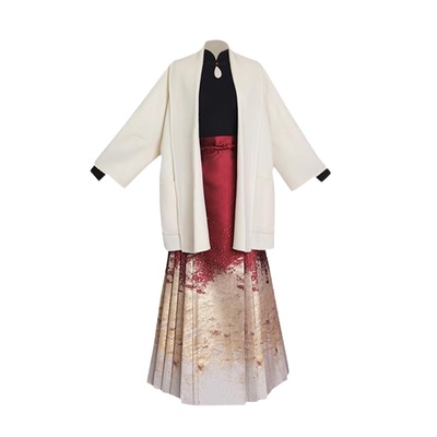 拟梦国风织金马面羊毛外套